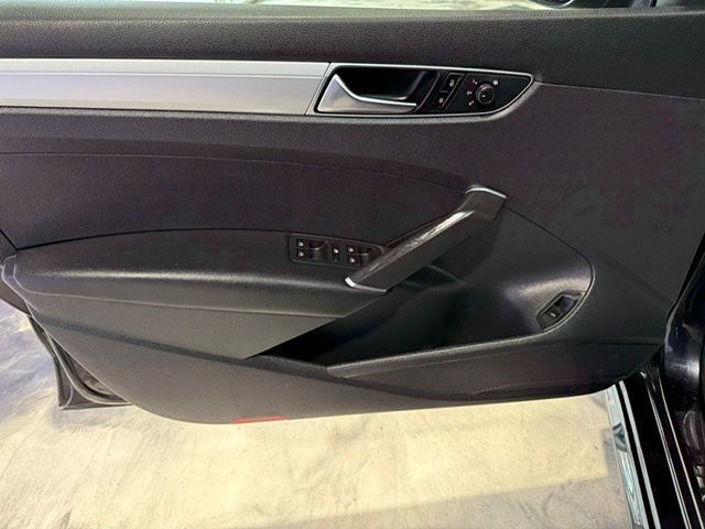 2018 Volkswagen Passat 2.0T S Image 43 of 69