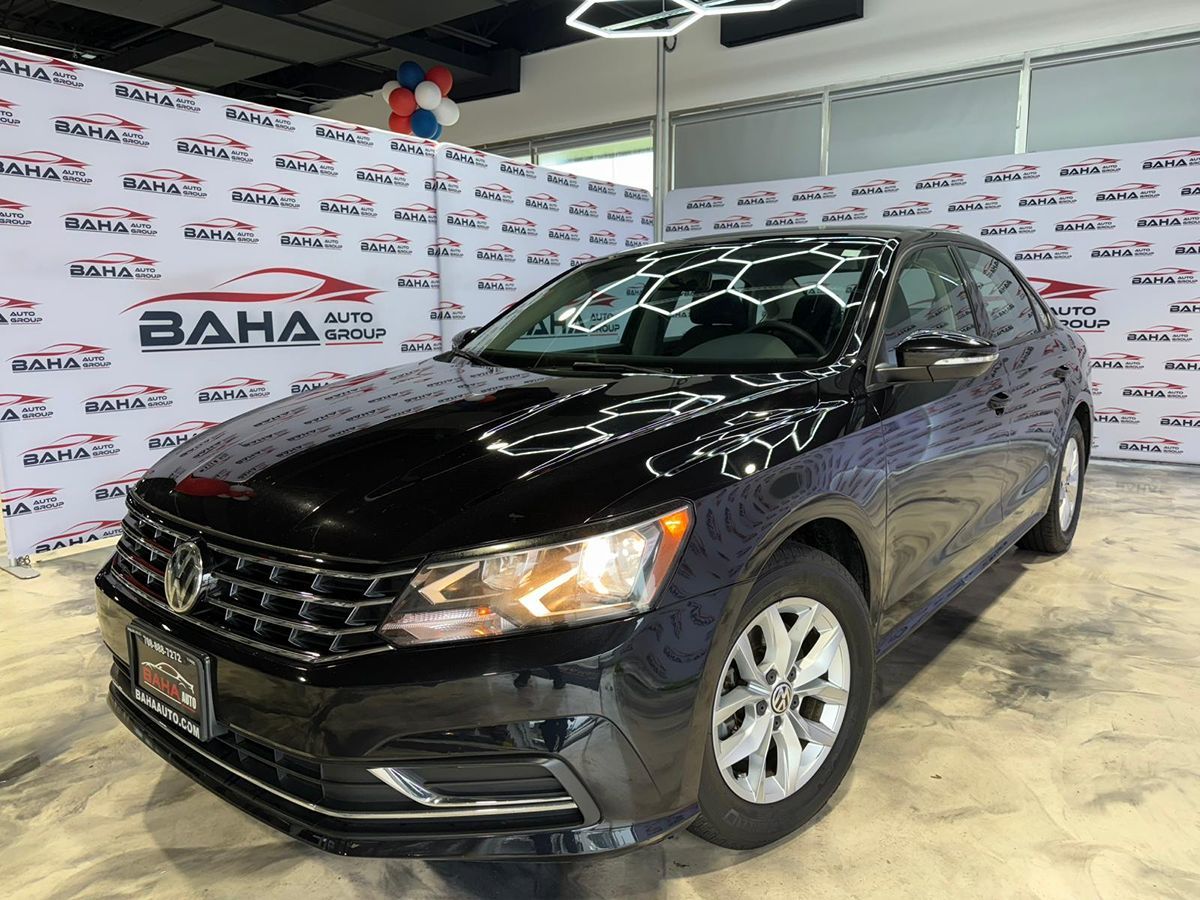 2018 Volkswagen Passat 2.0T S Image 3 of 69