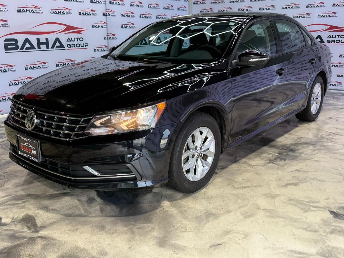 2018 Volkswagen Passat 2.0T S Image 2 of 69