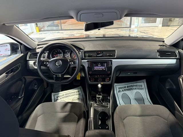 2018 Volkswagen Passat 2.0T S Image 29 of 69