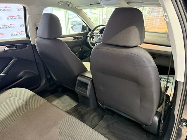 2018 Volkswagen Passat 2.0T S Image 19 of 69