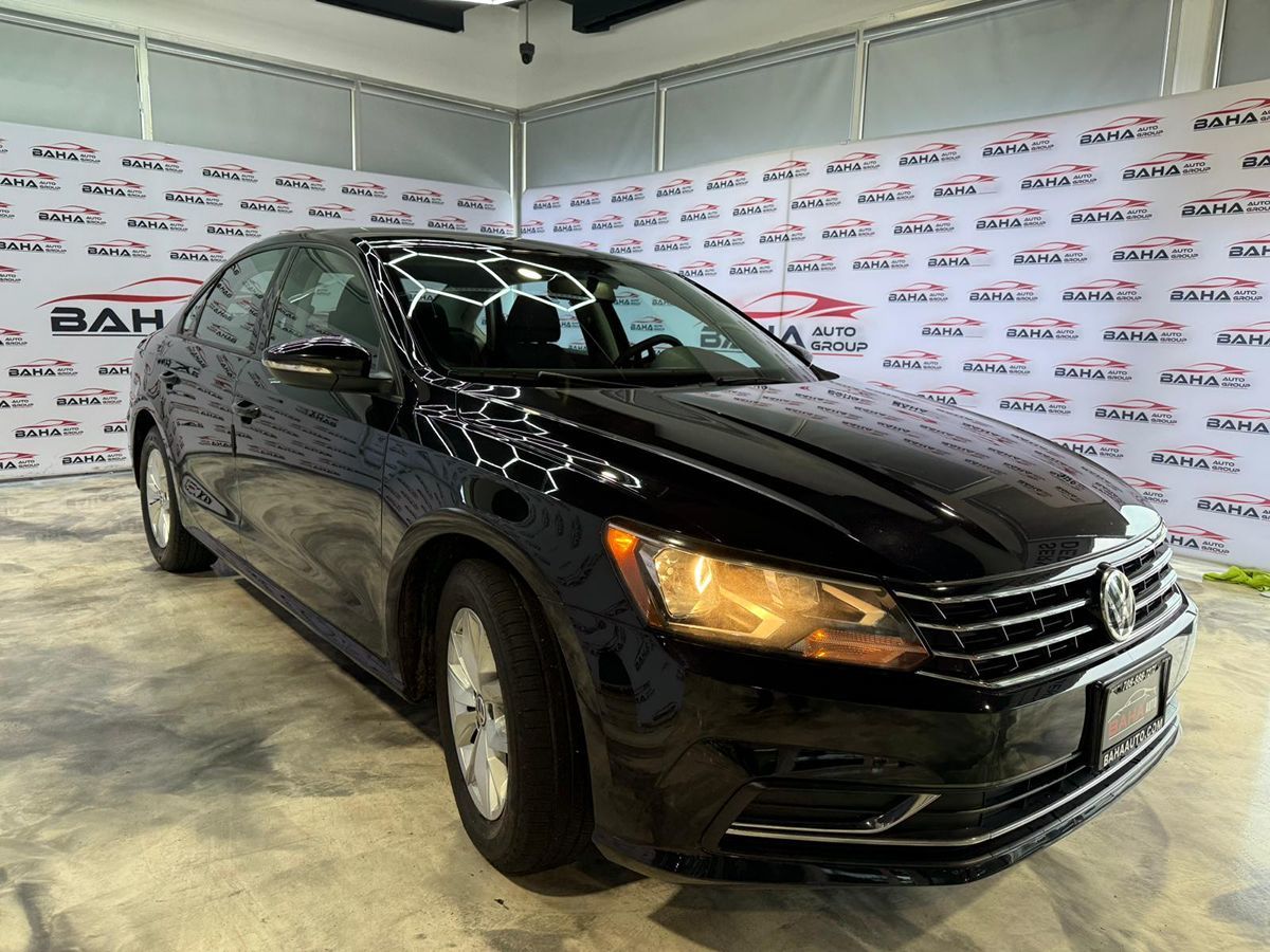 2018 Volkswagen Passat 2.0T S Image 4 of 69
