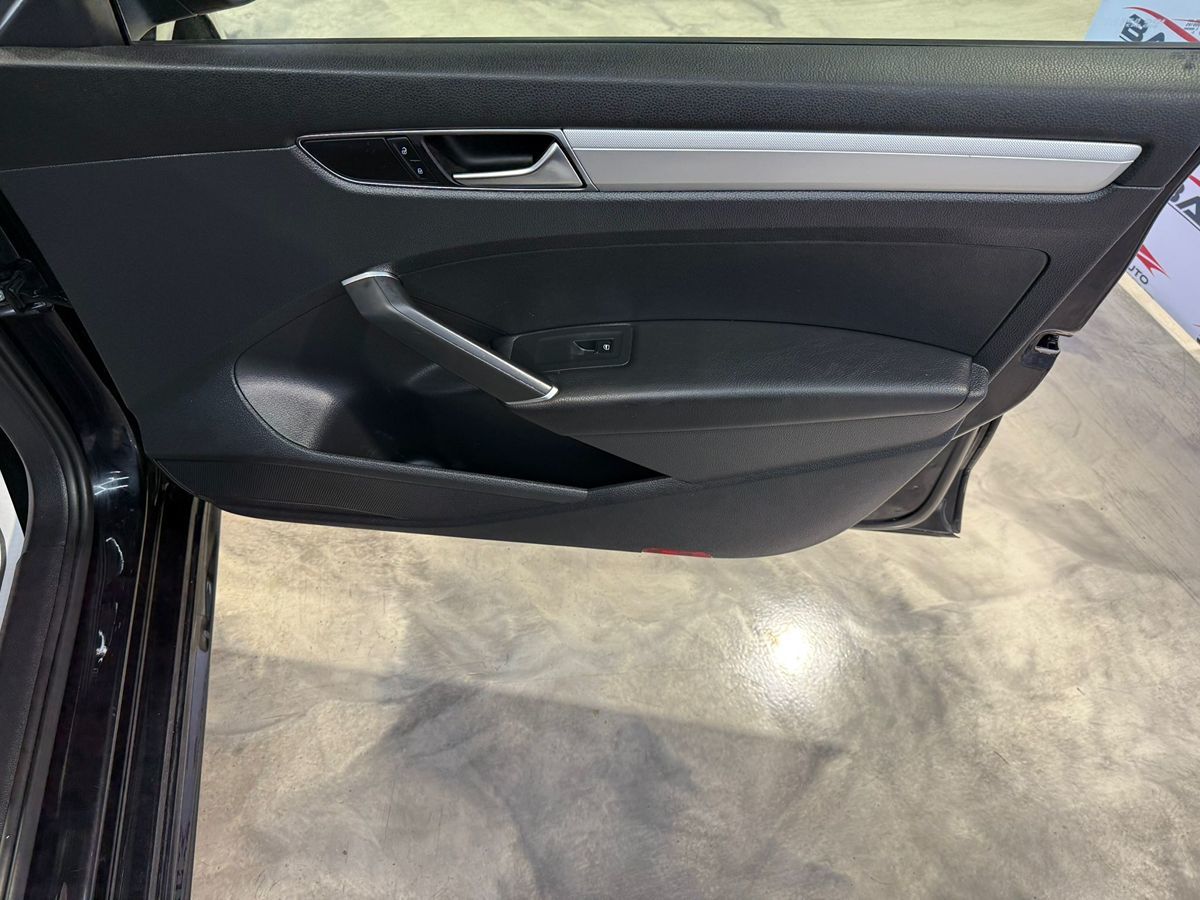 2018 Volkswagen Passat 2.0T S Image 47 of 69