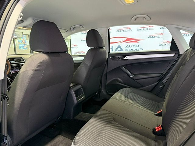 2018 Volkswagen Passat 2.0T S Image 21 of 69