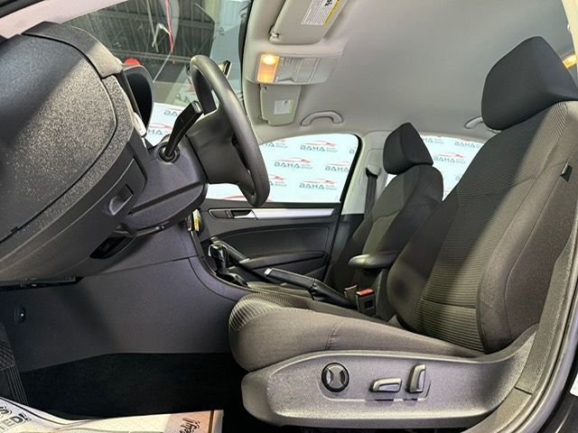 2018 Volkswagen Passat 2.0T S Image 22 of 69