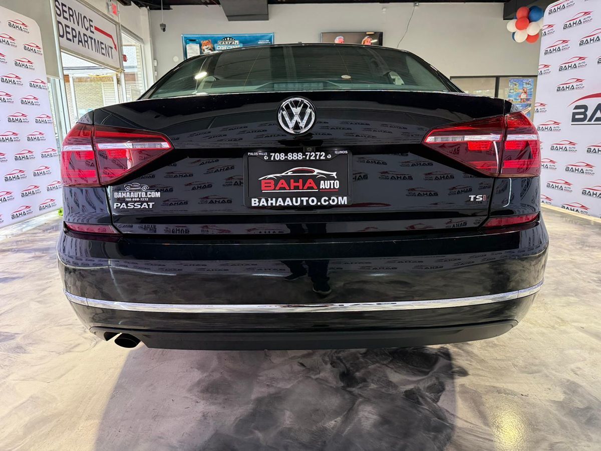 2018 Volkswagen Passat 2.0T S Image 14 of 69