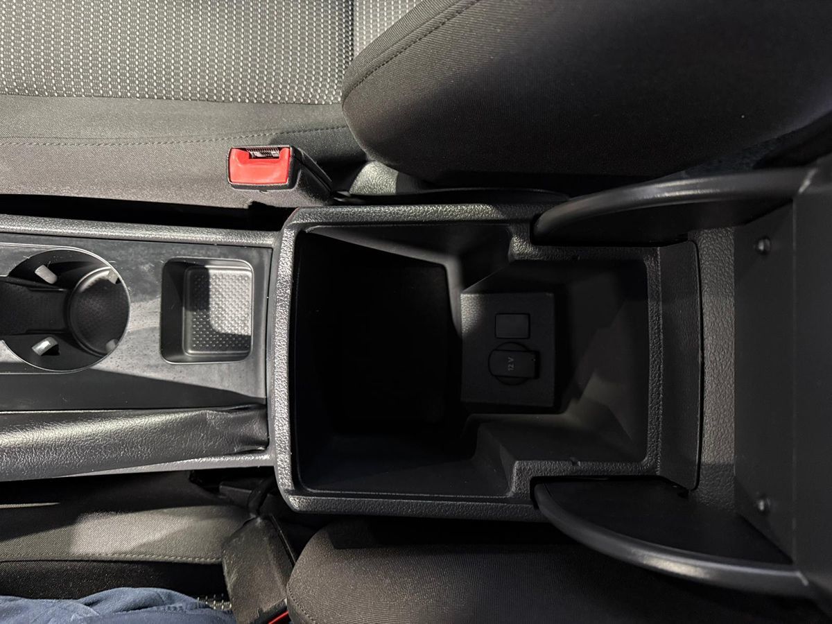 2018 Volkswagen Passat 2.0T S Image 49 of 69