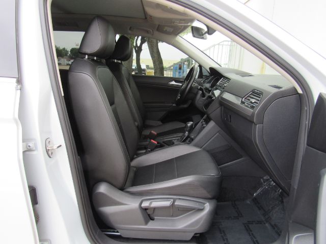 Vehicle image 19 of 57