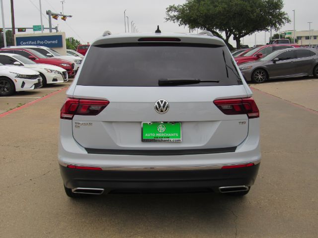 Vehicle image 6 of 57