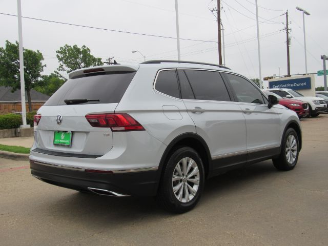 Vehicle image 5 of 57