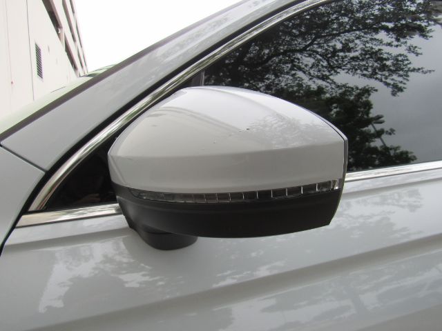 Vehicle image 15 of 57