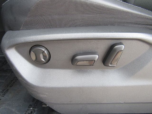 Vehicle image 13 of 57