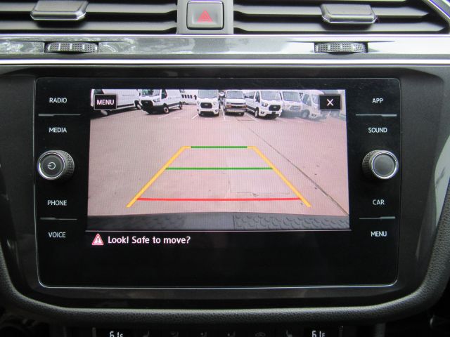 Vehicle image 10 of 57