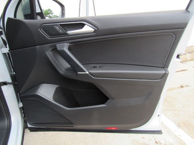 Vehicle image 18 of 57