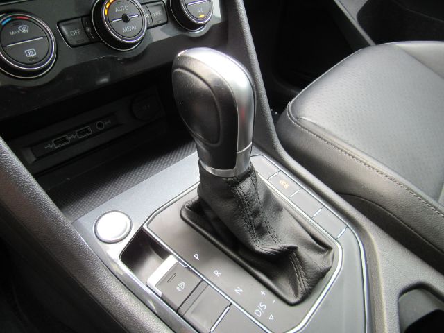 Vehicle image 47 of 57