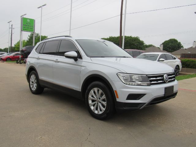 Vehicle image 3 of 57