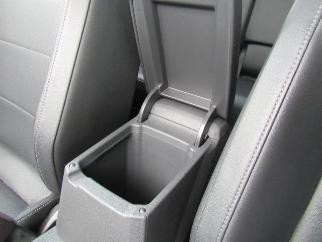Vehicle image 51 of 57