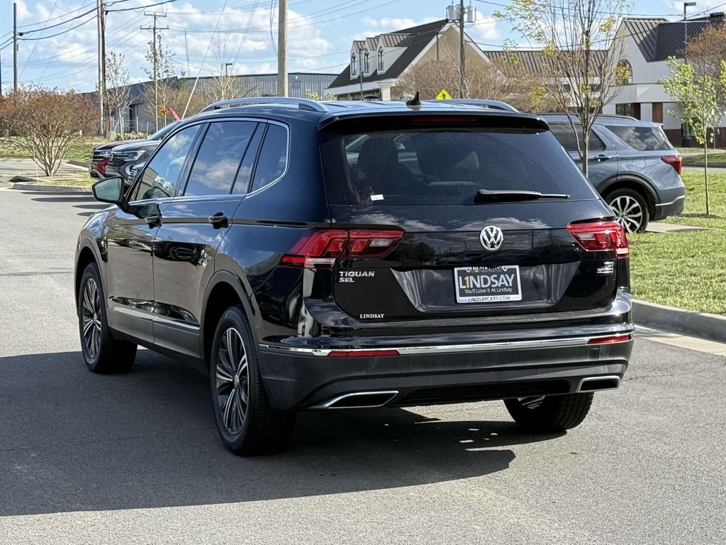 Vehicle image 6 of 27