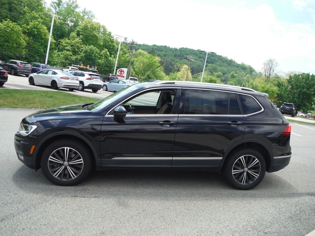 Vehicle image 2 of 33