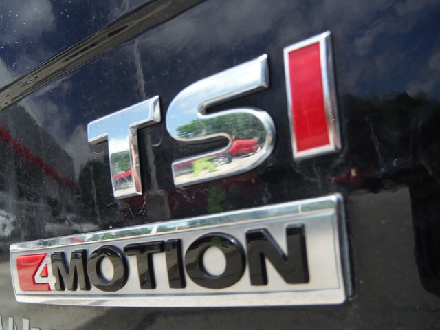 Vehicle image 16 of 33
