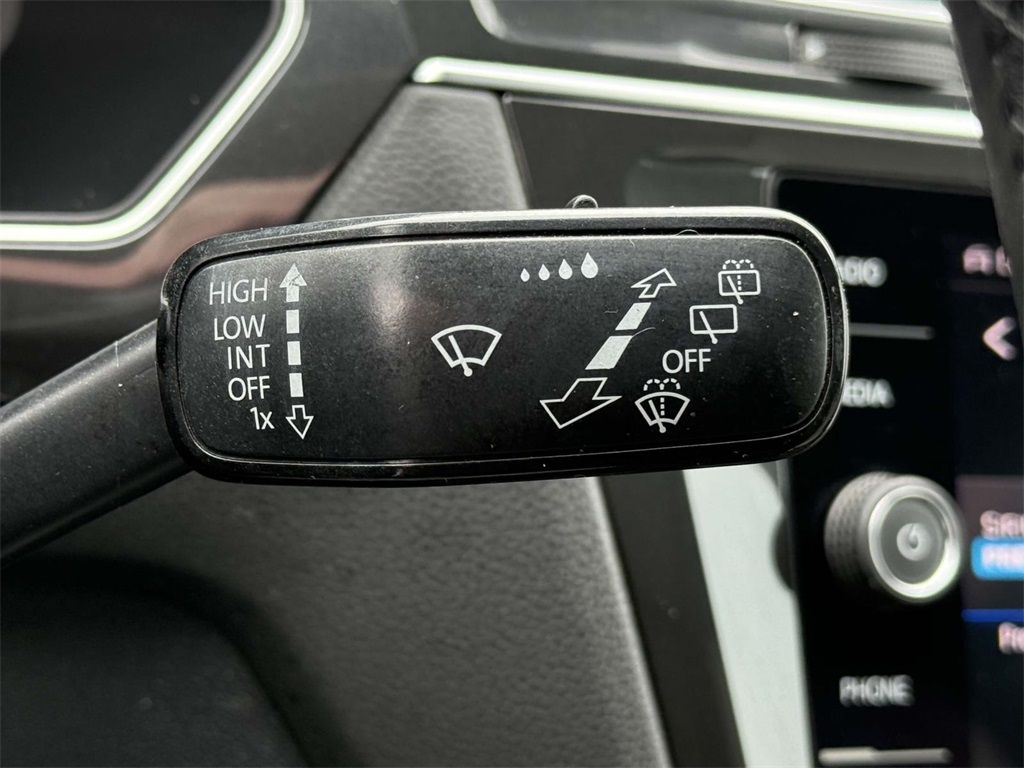 Vehicle image 24 of 26