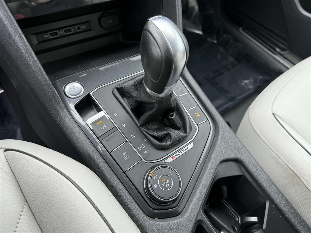 Vehicle image 20 of 26