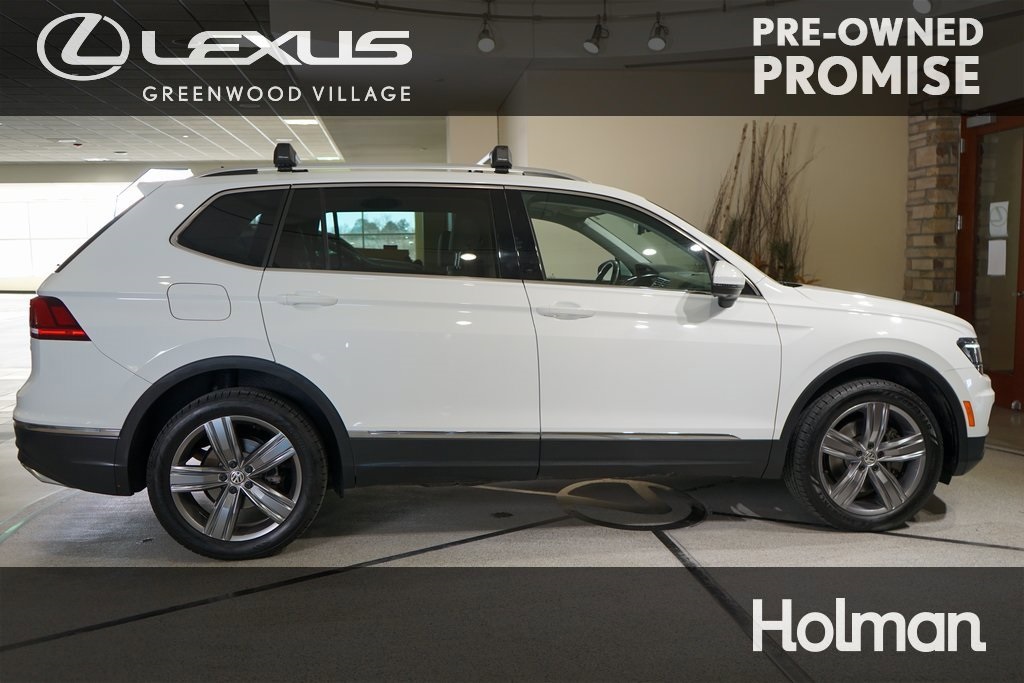 Vehicle image 6 of 44