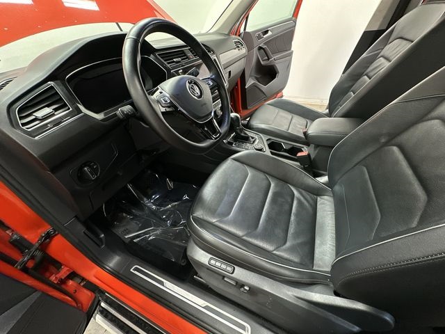 Vehicle image 23 of 35