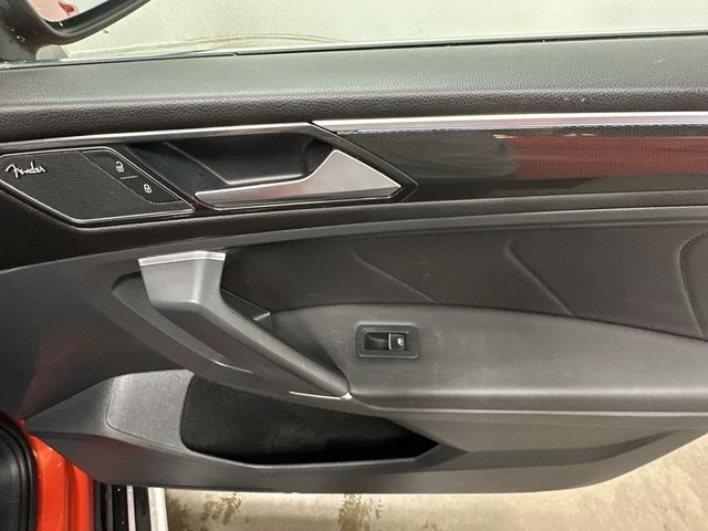 Vehicle image 30 of 35