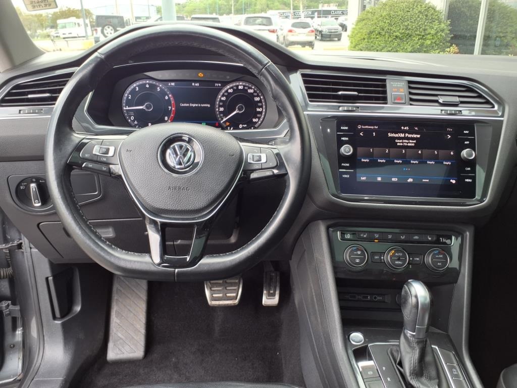 Vehicle image 12 of 25