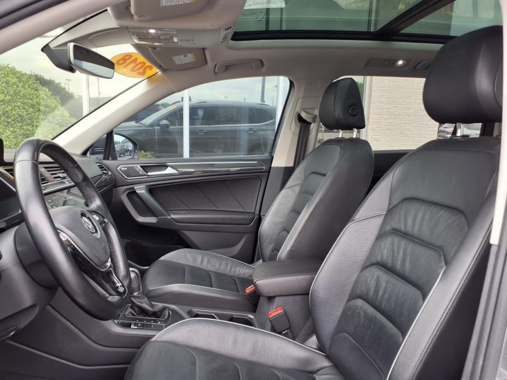 Vehicle image 20 of 25