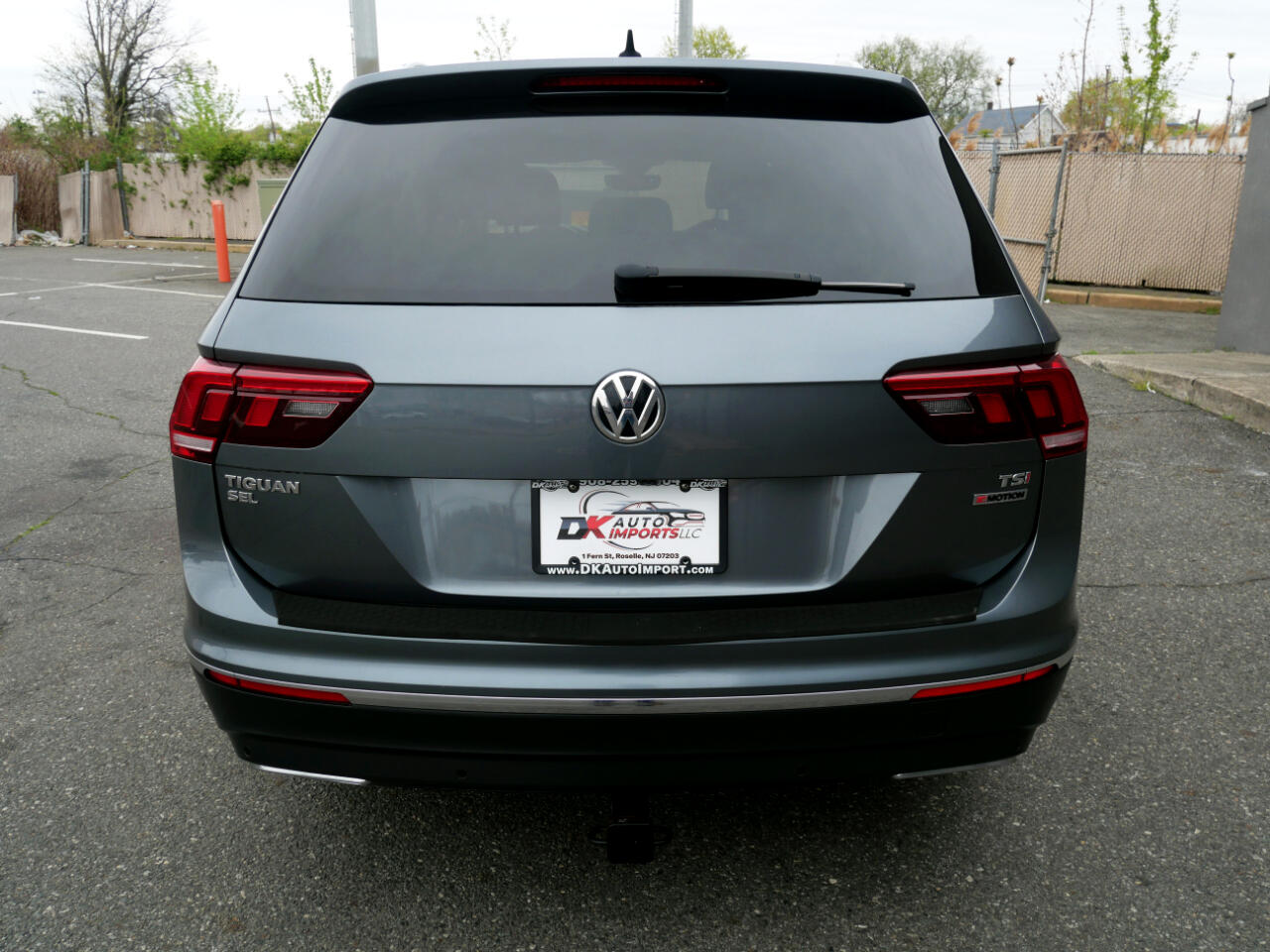 Vehicle image 4 of 41