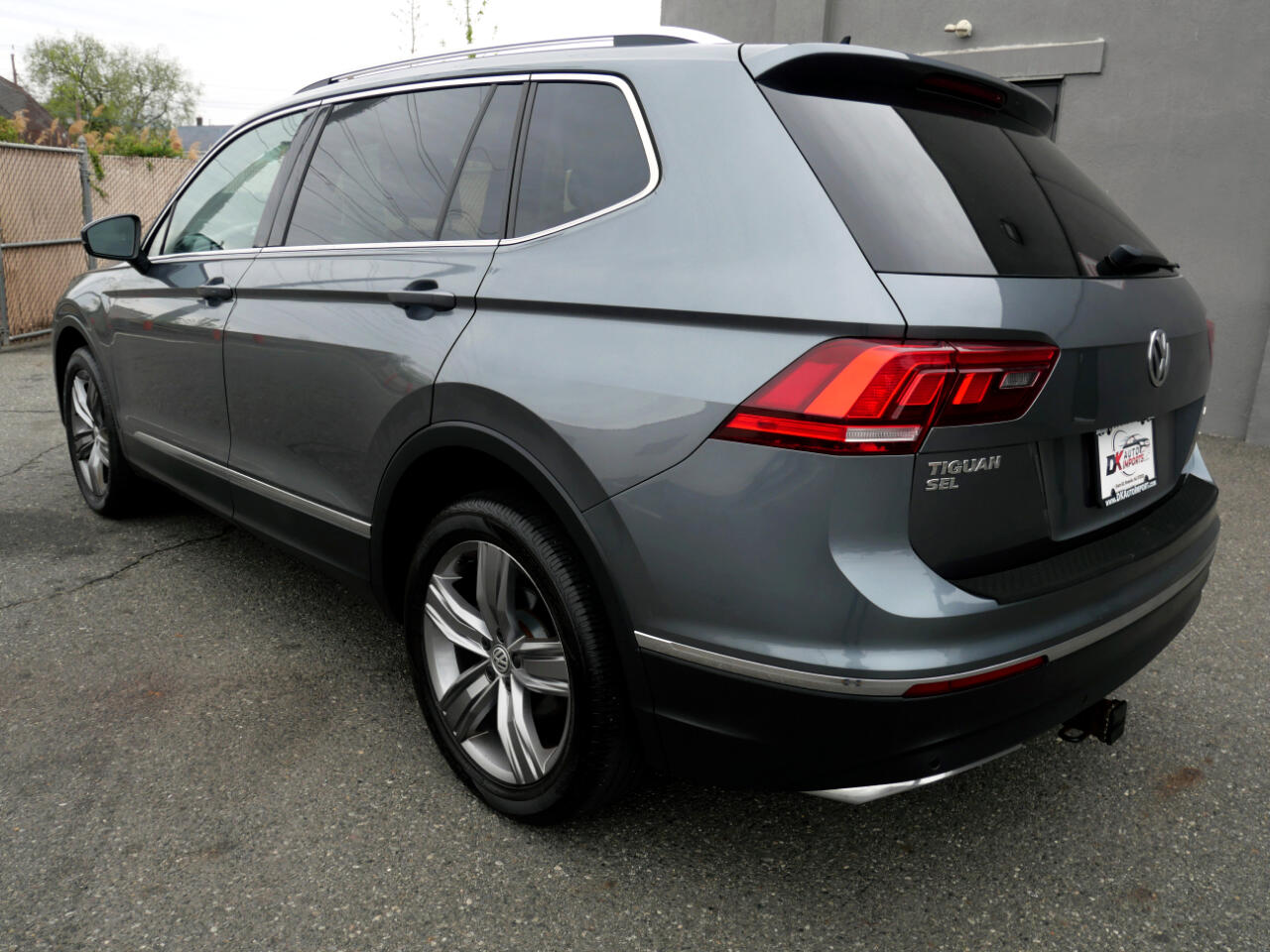 Vehicle image 7 of 41