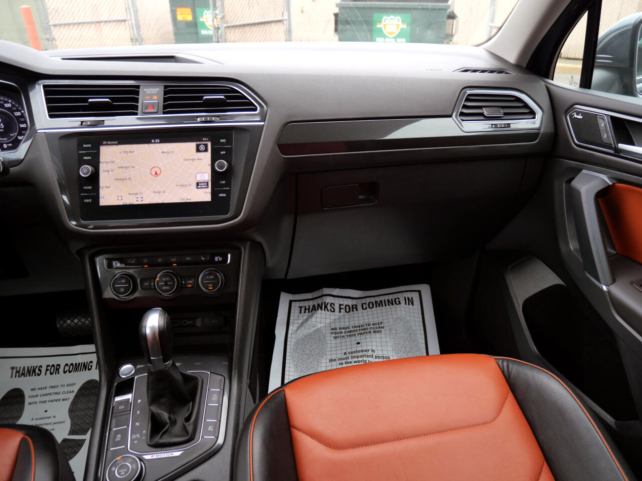 Vehicle image 29 of 41