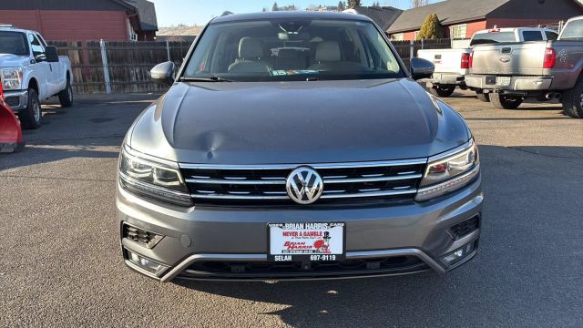 Vehicle image 5 of 21