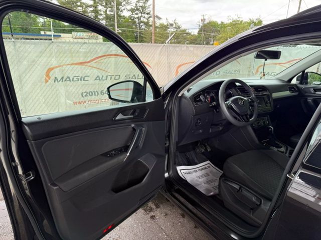 Vehicle image 14 of 47