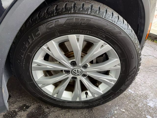 Vehicle image 46 of 47
