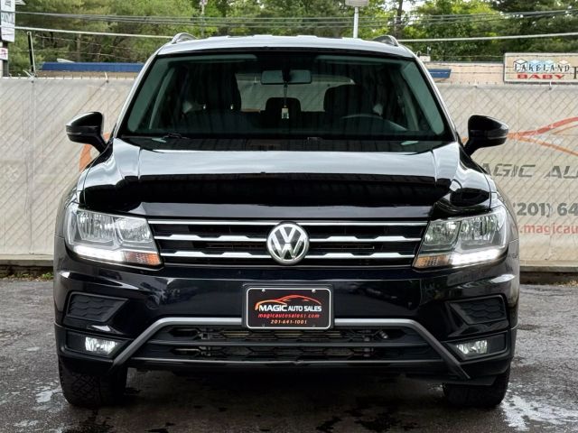Vehicle image 4 of 47