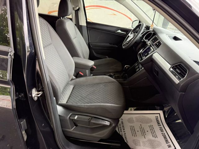 Vehicle image 25 of 47
