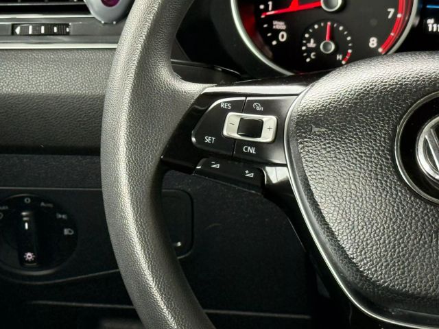 Vehicle image 31 of 47