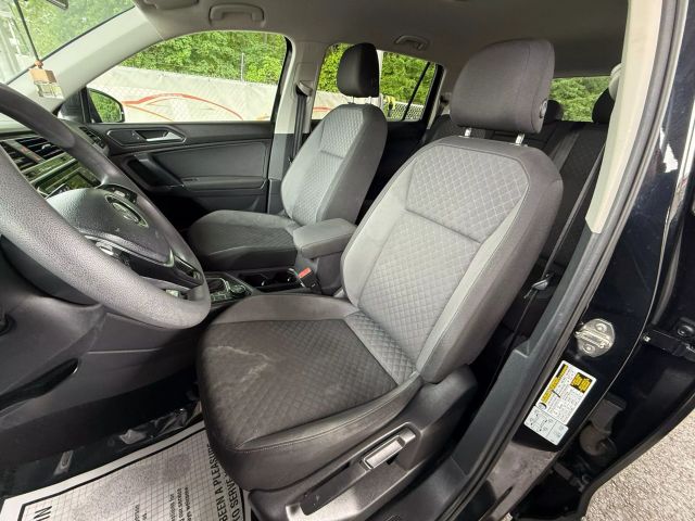Vehicle image 16 of 47