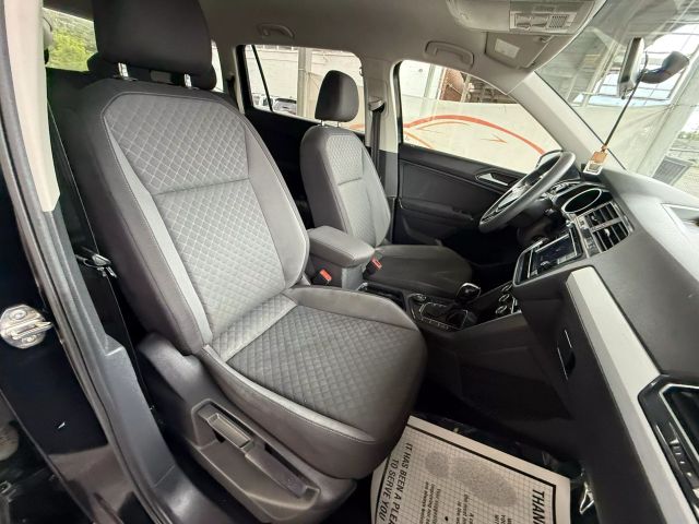 Vehicle image 26 of 47