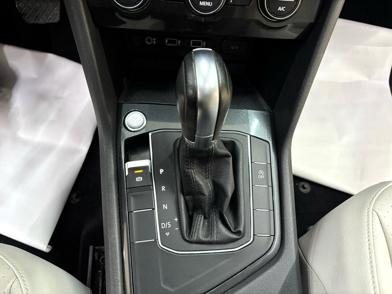 Vehicle image 29 of 45