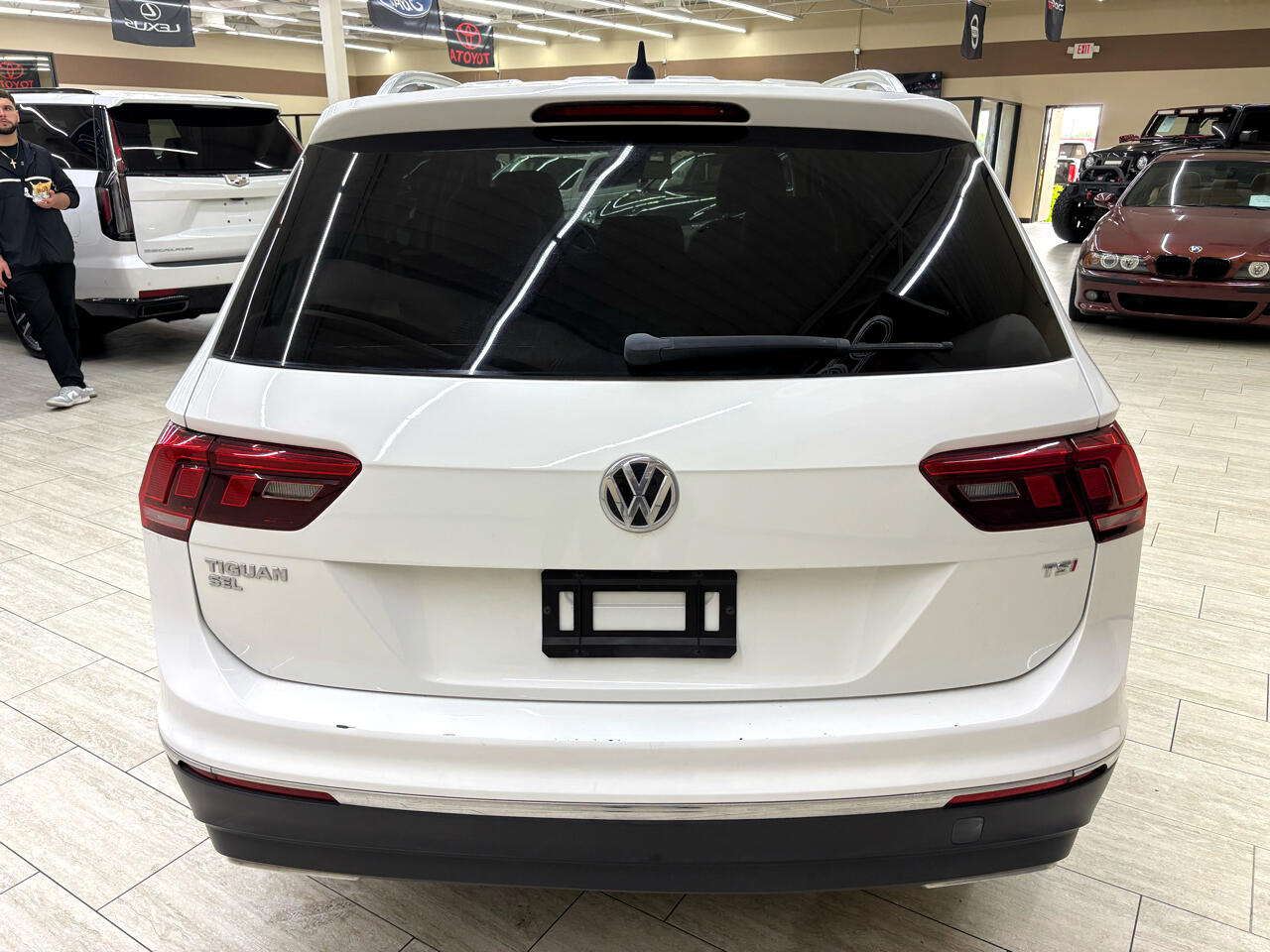 Vehicle image 8 of 45