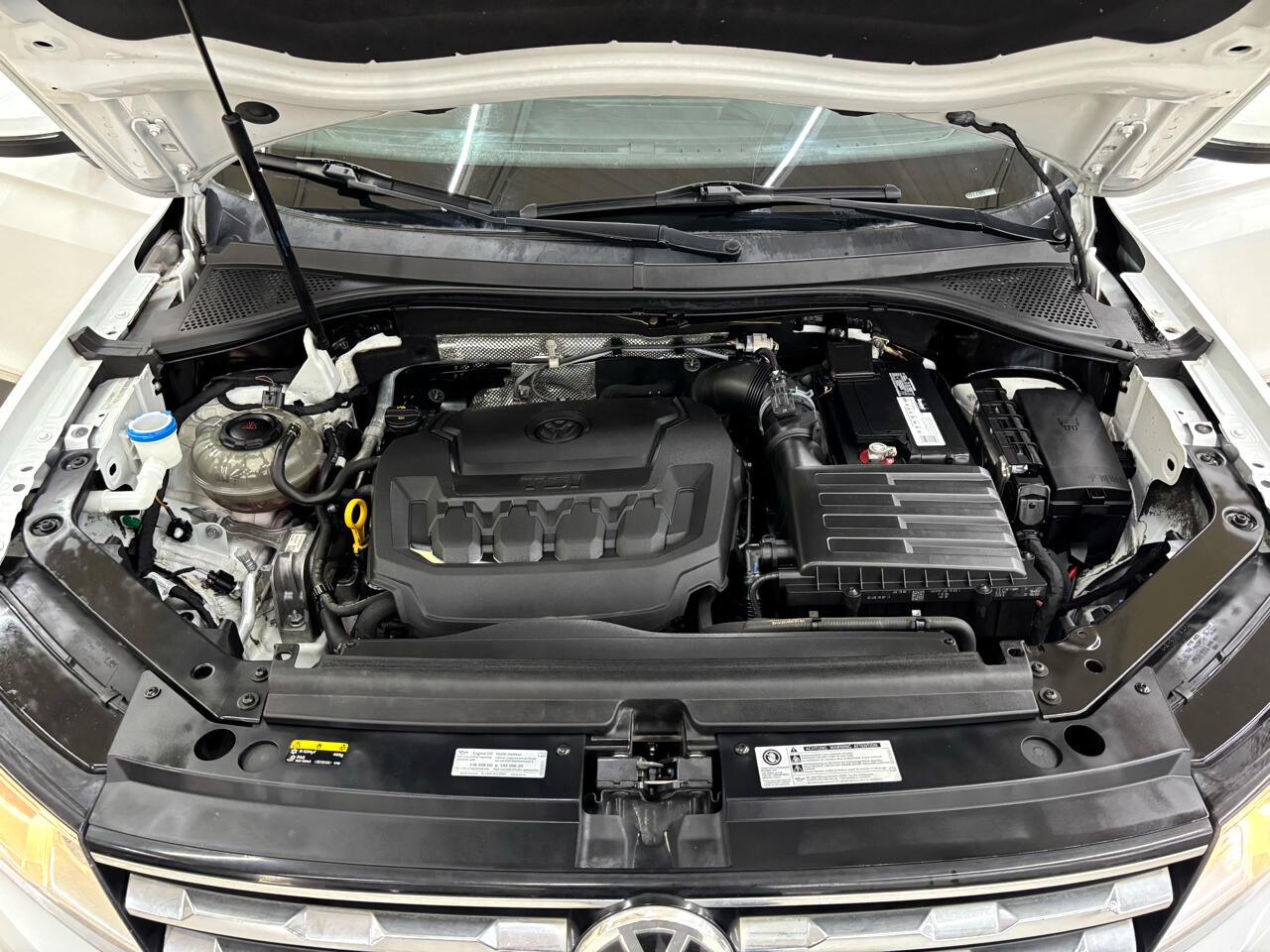 Vehicle image 43 of 45