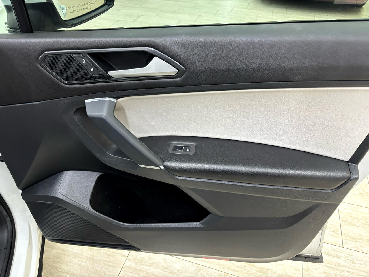 Vehicle image 38 of 45
