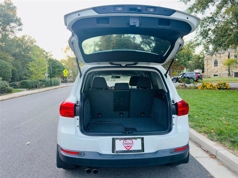 2018 Volkswagen Tiguan Limited Base Image 14 of 29