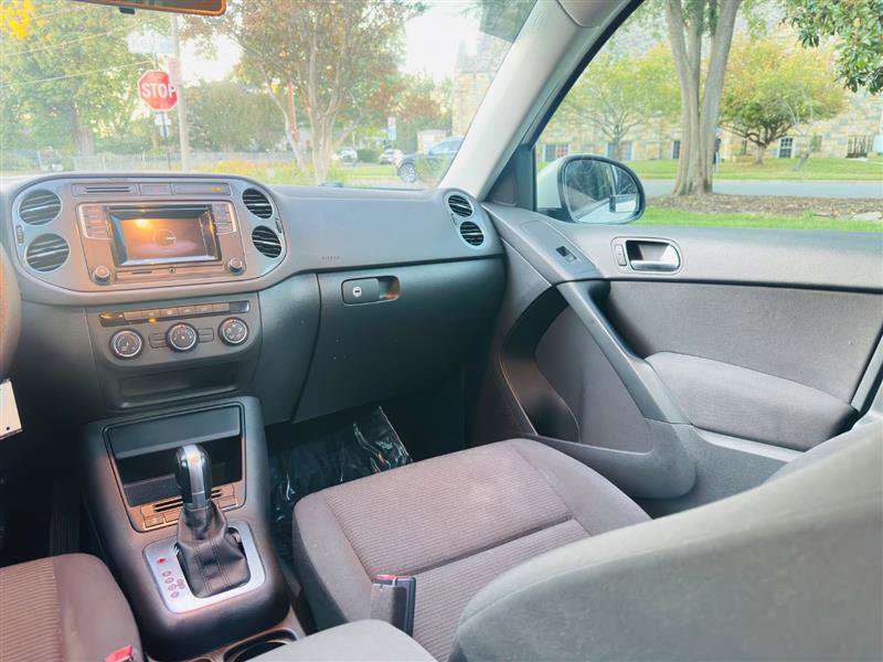 2018 Volkswagen Tiguan Limited Base Image 22 of 29