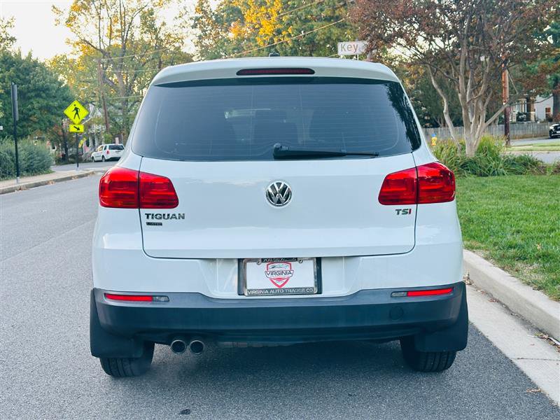 2018 Volkswagen Tiguan Limited Base Image 7 of 29
