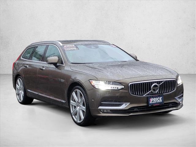 2018 Volvo V90 Inscription Image 3 of 25
